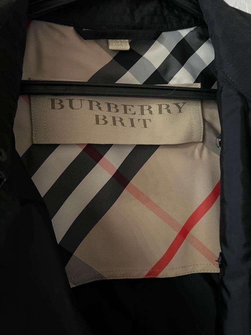 Burberry       Trench Coat thumbnail 2