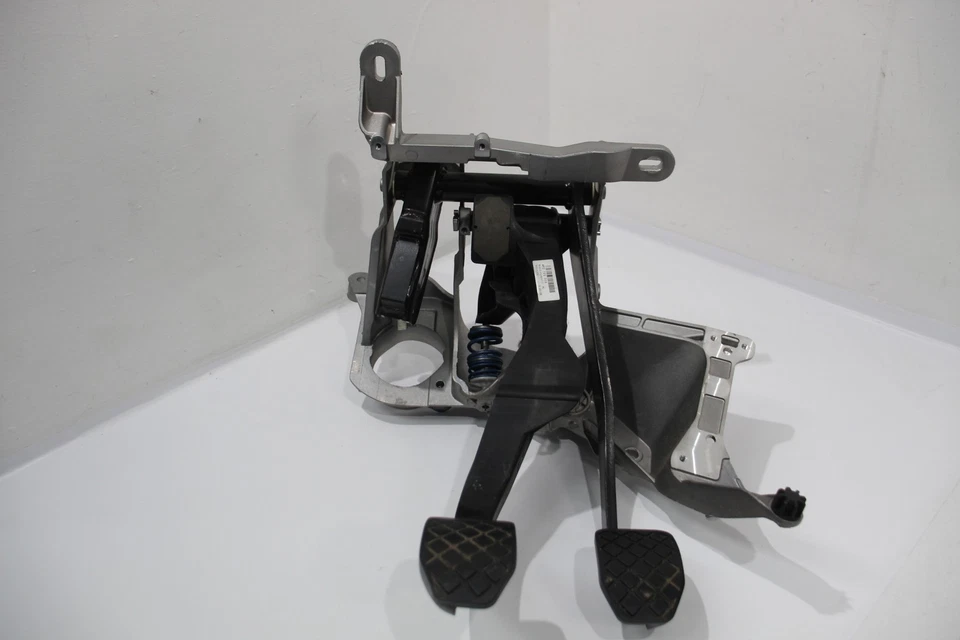 Caja Pedal Freno y Embrague Audi A6 4F C6 4F2721117E Foto 2 de 4