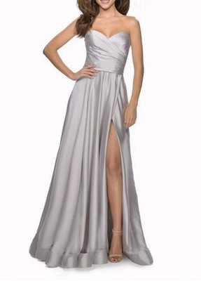 La Femme Strapless Satin Ballgown With Pleated Bodice & Slit Size 4 Silver 28608