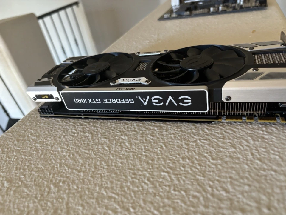 EVGA GeForce GTX 1080 8GB GDDR5X Graphics Card (08G-P4-6583-KR) - Image 3 of 4