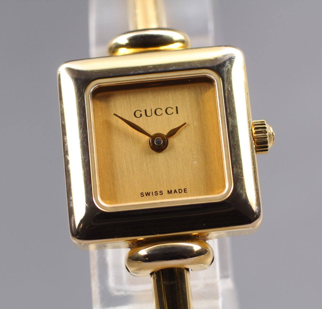 [Near MINT] Vintage Gucci 1900L Gold Dial Square Quartz Women's Watch From JAPAN