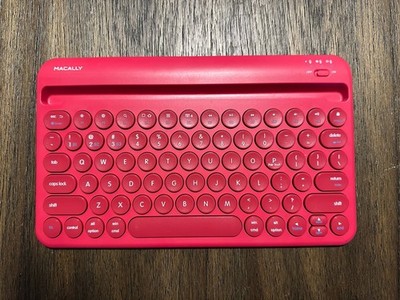 Macally Bluetooth Tablet Keyboard Pink