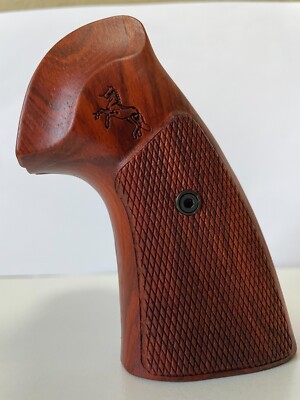New hardwood grip for  COLT PYTHON  grips (I, E FRAME) checkered Closed back