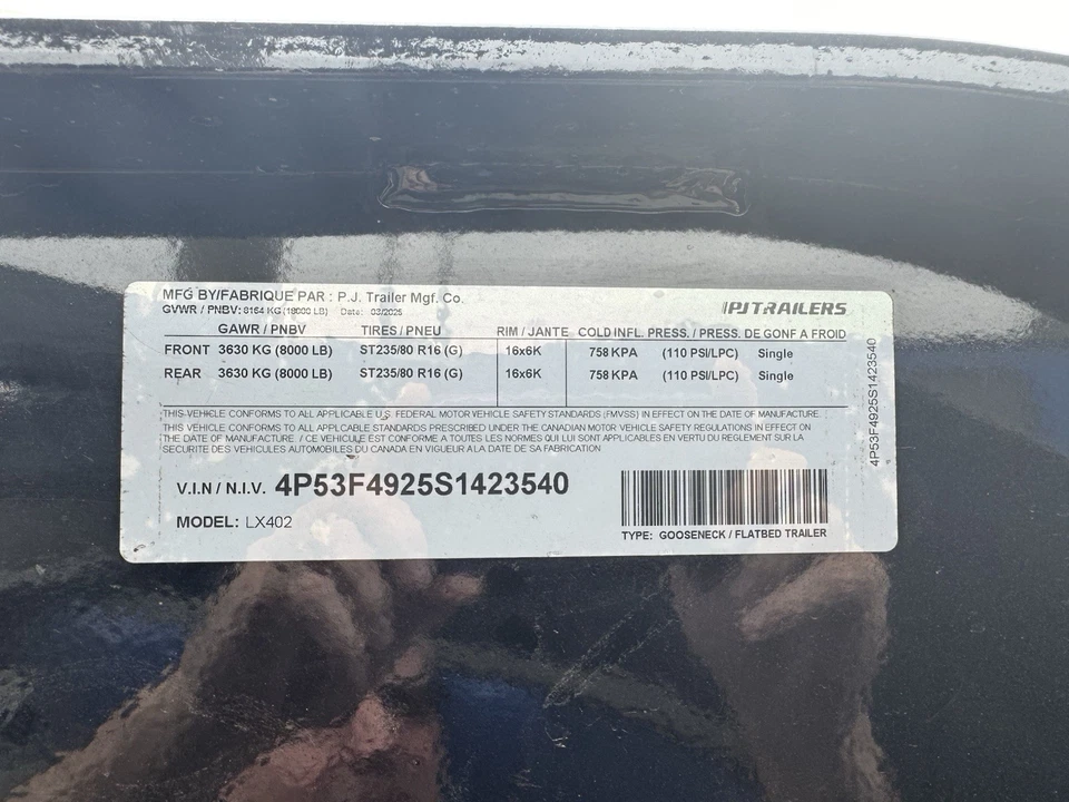 Remolque de plataforma 2925 cuello de ganso nunca usado Foto 2 de 4