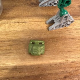 LEGO BIONICLE: Lehvak-Kal 8576 Complete Figure W/ Canaster & A Mask Ships Fast!