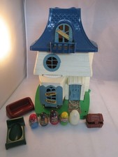 Vintage 1976 Hasbro Weebles Haunted House w Witch, Ghost, near complete