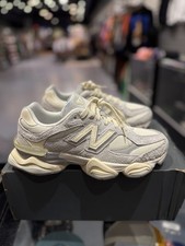 New Balance 9060 Size 11 Men  s Pre Owned Authentic U9060HSA 