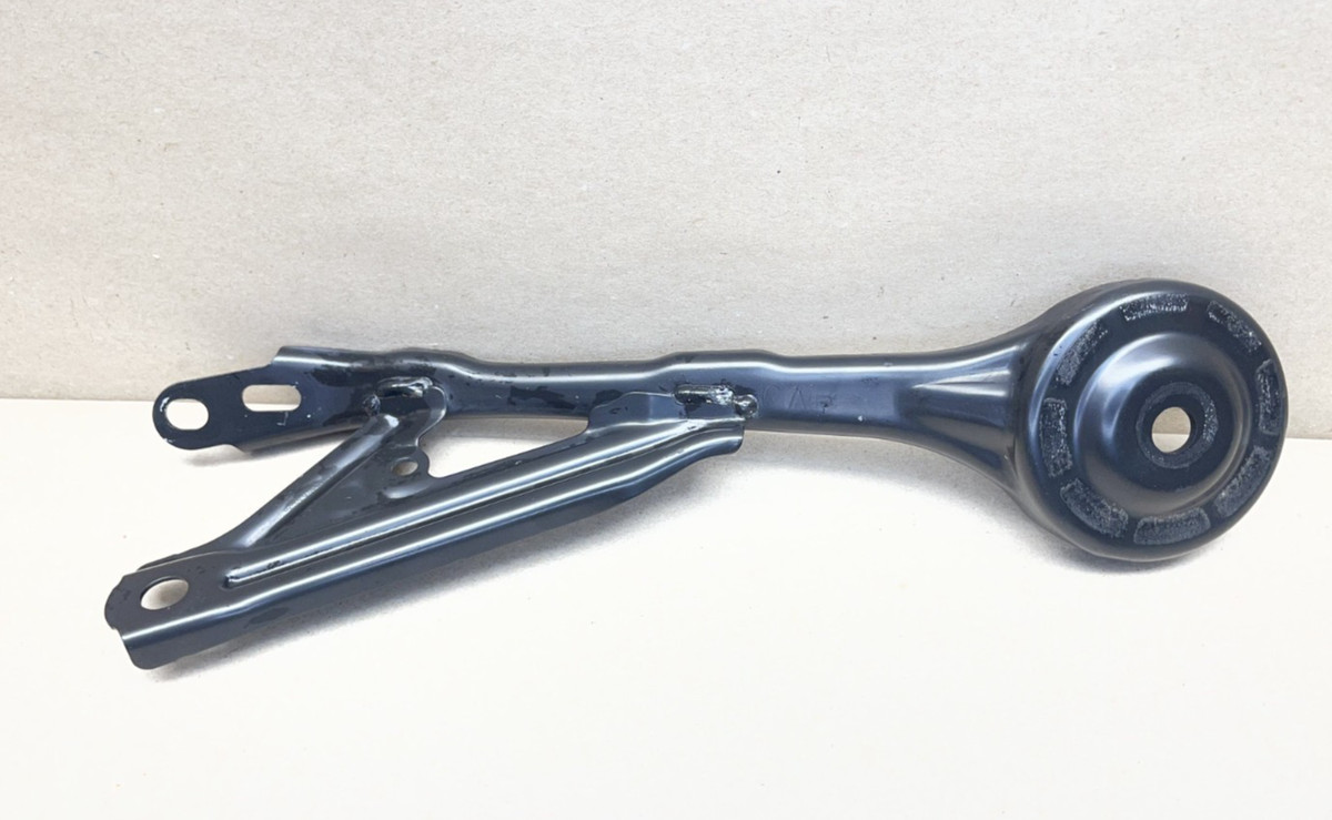 10-15 LEXUS IS250C IS350C REAR RIGHT SUSPENSION SUPPORT BRACKET OEM 51601-53010