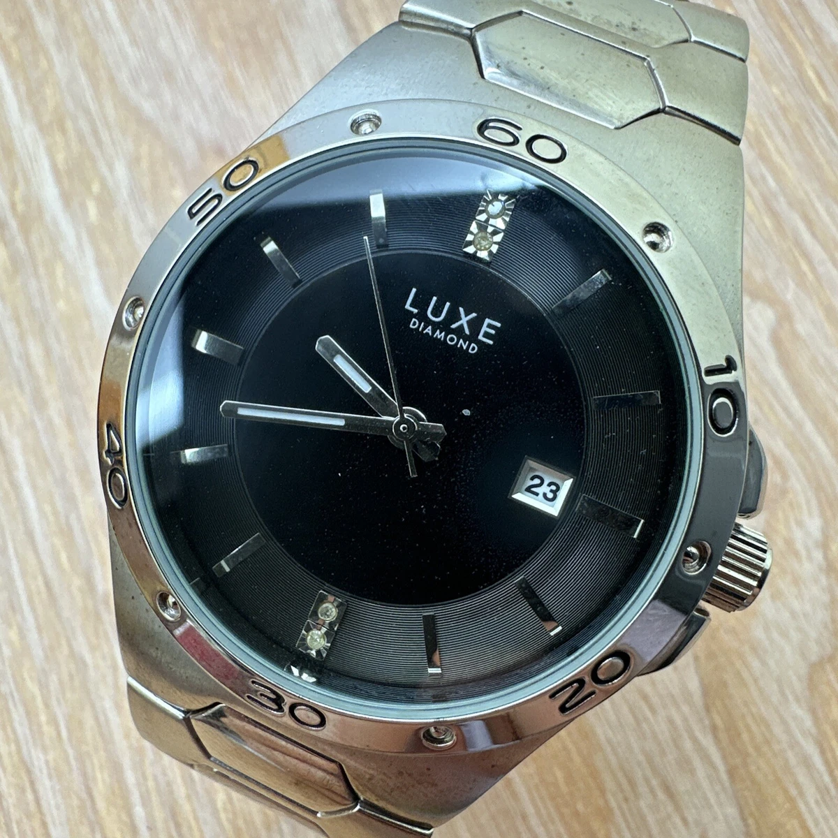 Luxe diamond hotsell watch