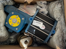 Dezurik Pneumatic Actuator, Double Acting 2060897R003 S2171077 PR-R3A-PC10