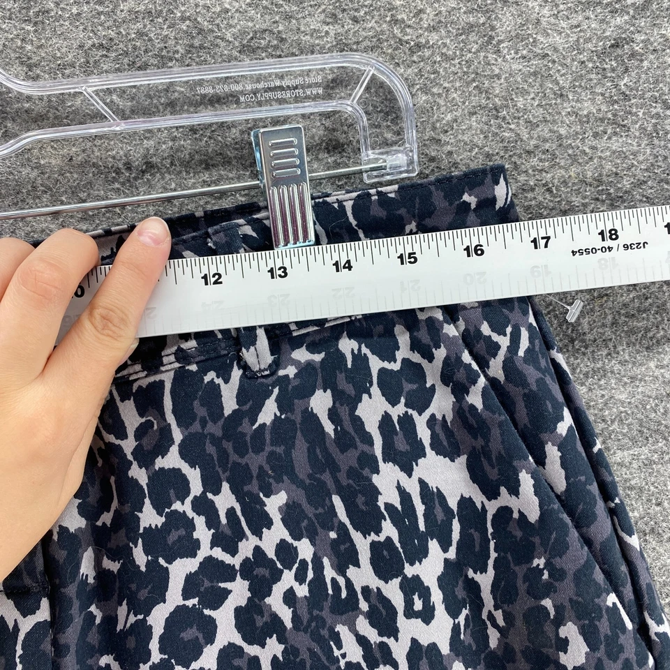 Pantalones Cortos Isaac Mizrahi Mujer 6 Gris Estampado Animal Tiro Medio Chino Algodón Bolsillo Foto 3 de 4