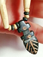 ANCIENT TRIBAL NECKLACE TIBETAN BONE BEADS AMULET PENDANT DESIGN
