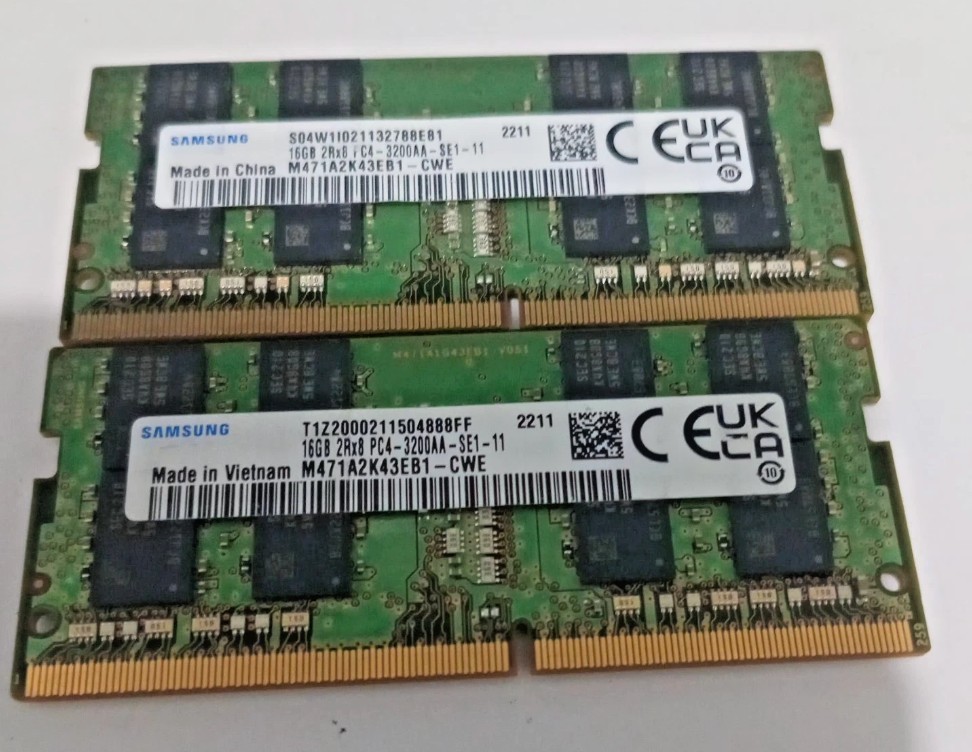 SAMSUNG　サムソン　メモリー　32GB(16GBx2) DDR4　3200 Samsung 32GB (2x16GB) DDR4 3200MHz PC4-25600 (PC4-3200AA