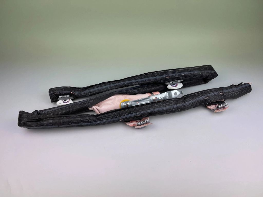Pieza interior derecha peugeot 308 2019 9805768480 DLK13836