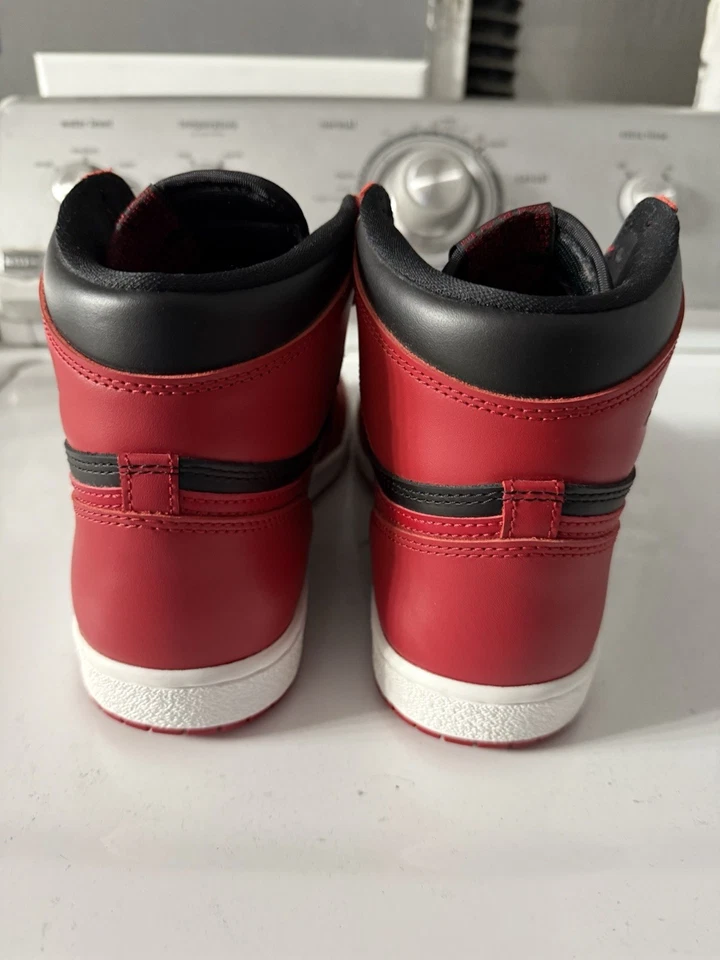 Air Jordan 1 Retro Alto 85 Rojo Universitario/Reverse Bred Hombre’s 10.5 Foto 4 de 4