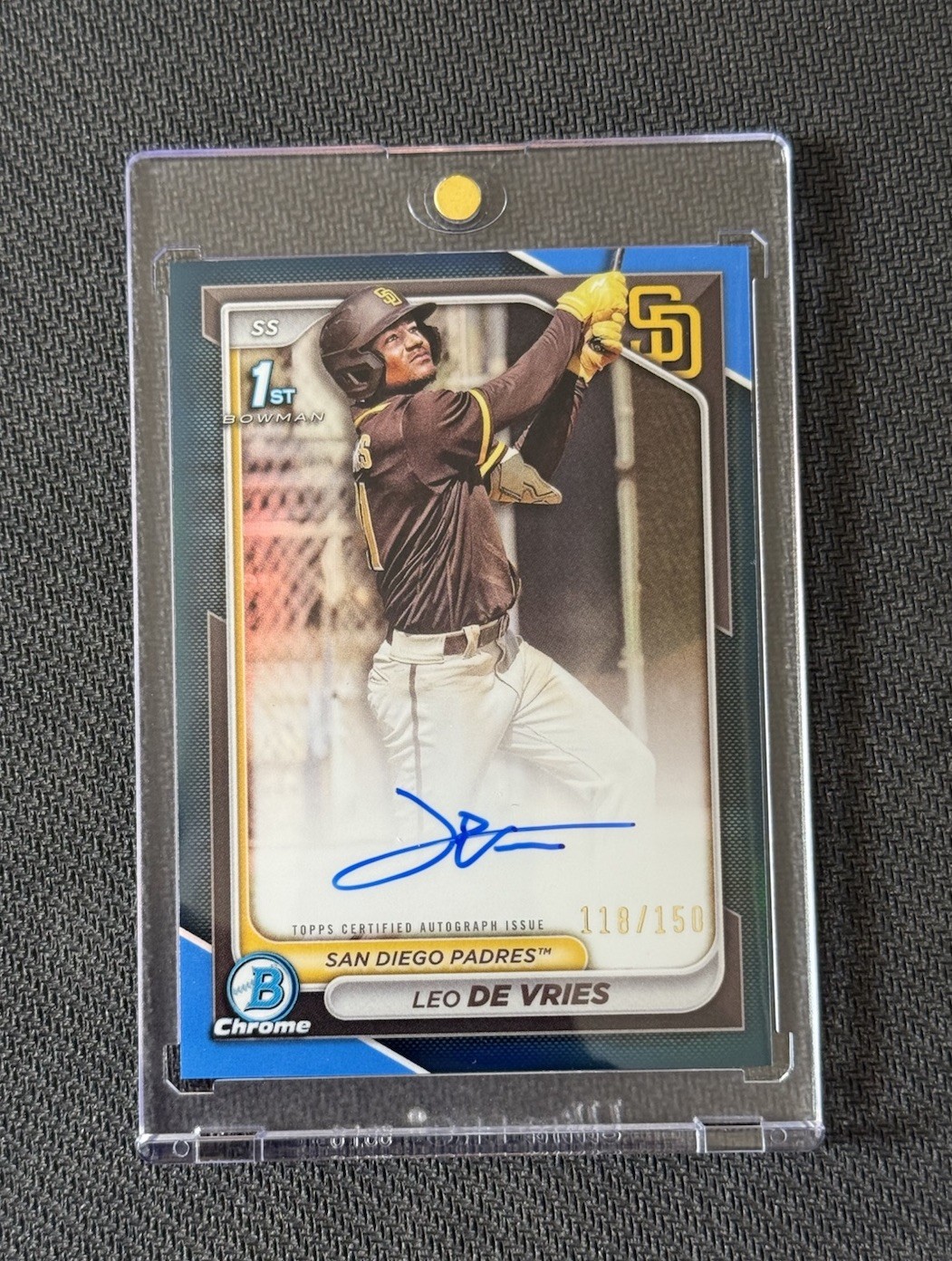 2024 Bowman Chrome Leo De Vries 1st TRUE BLUE REFRACTOR AUTO /150 Padres