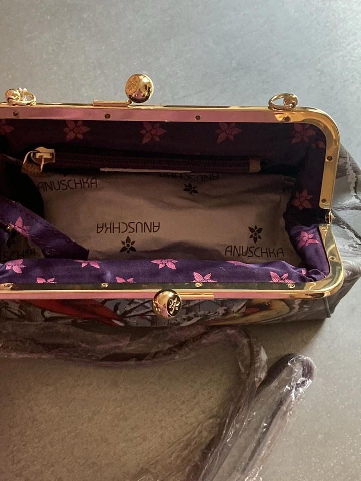 ¡Nuevo monedero Anuschka de cuero cardinal con bloqueo de beso! Perfecto 🎁 Regalo Foto 3 de 4