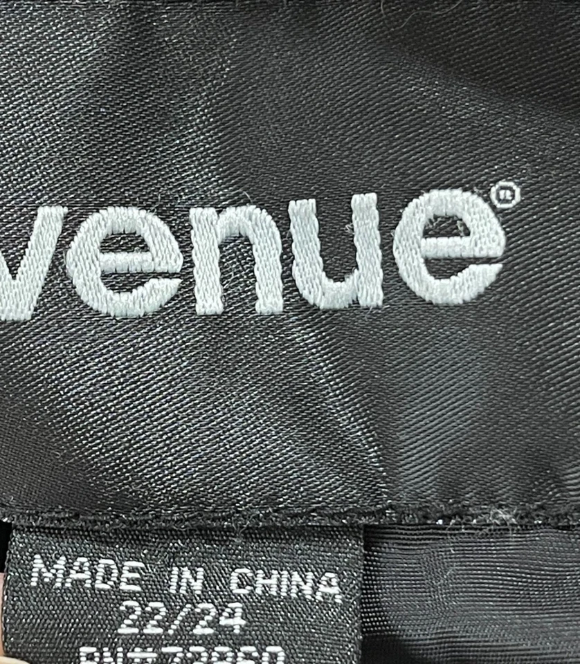 Avenue Women's Quilted Caot Olive Green Mock Neck Full Zip Jacket 22/24 - Image 4 of 4