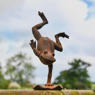 Rustikale Gusseisen ''handstehend'' Frosch Skulptur Outdoor Garten Deko