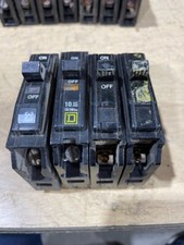 LOT OF 4 SQUARE D QO120 20A 120V CIRCUIT BREAKERS B23