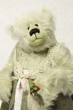 Mina by Arktofil Barenmanufaktur