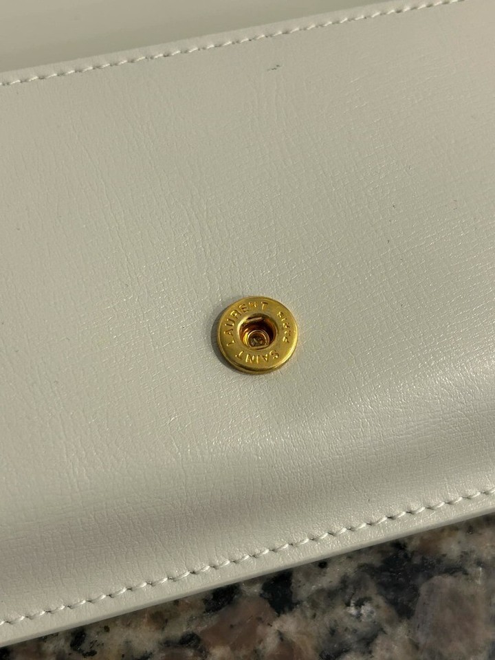 Yves Saint Laurent White Leather Phone Holder Shoulder Bag SPBSAL