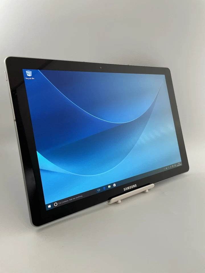 Samsung Galaxy TabPro S SM-W703 Black 12" Wi-Fi 128GB Windows 10 Tablet PC - Image 2 of 4