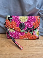 Vera Bradley's Floral Turn Lock Smartphone Wristlet Wallet Clutch Paisley Petal