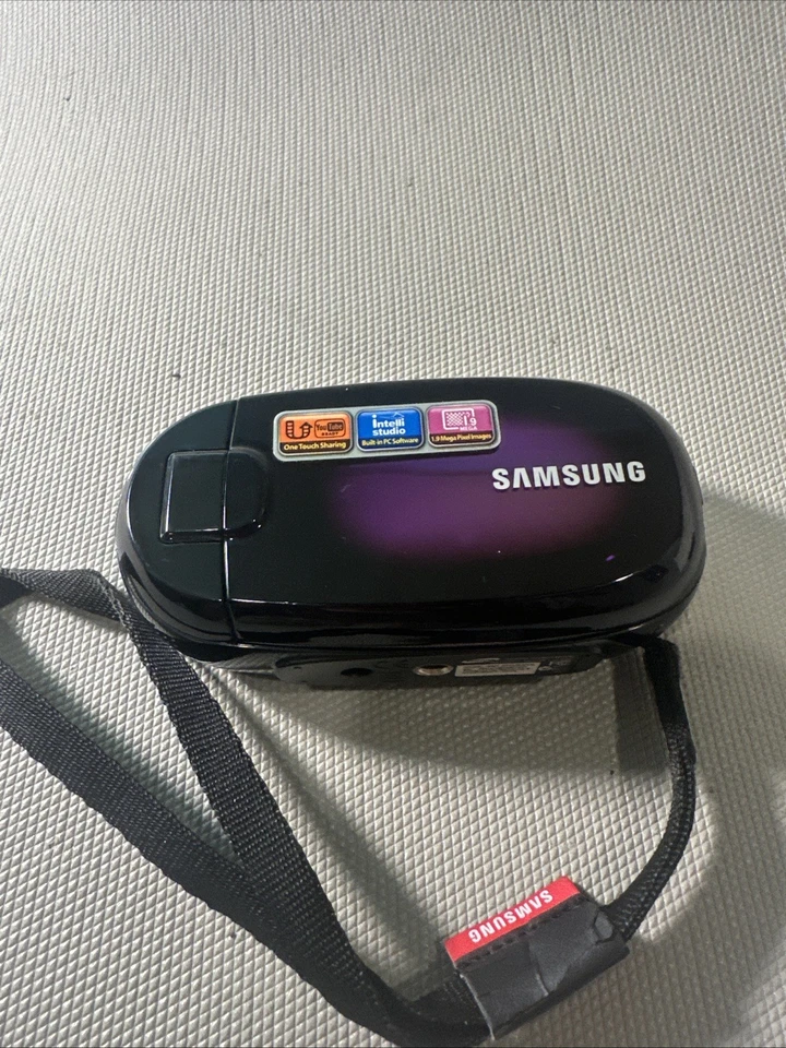 Videocámara digital compacta Samsung SMX-C20UN púrpura Foto 2 de 4