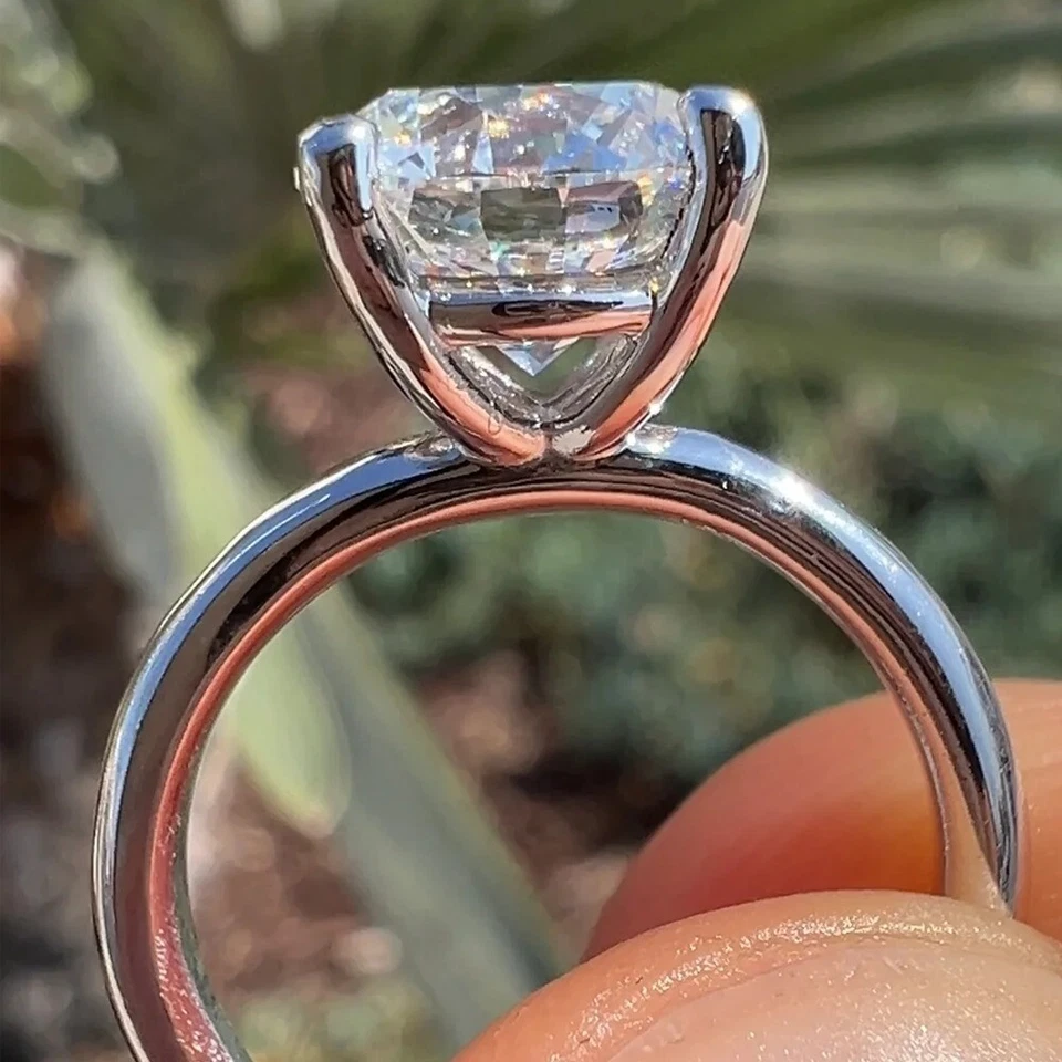 IGI 2.00Ct Round D VS1 Lab Grown Diamond Engagement Ring In Solid 14K White Gold - Image 2 of 4