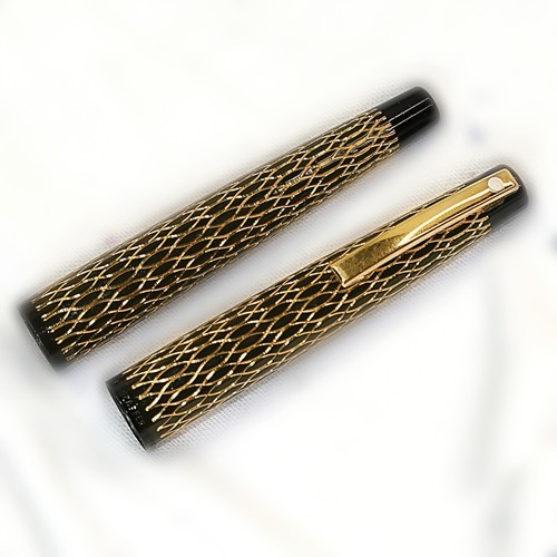 Lady Sheaffer 632 Fountain Pen Gold Pattern Black Lacquer 14K Medium Excellent - Picture 10 of 15