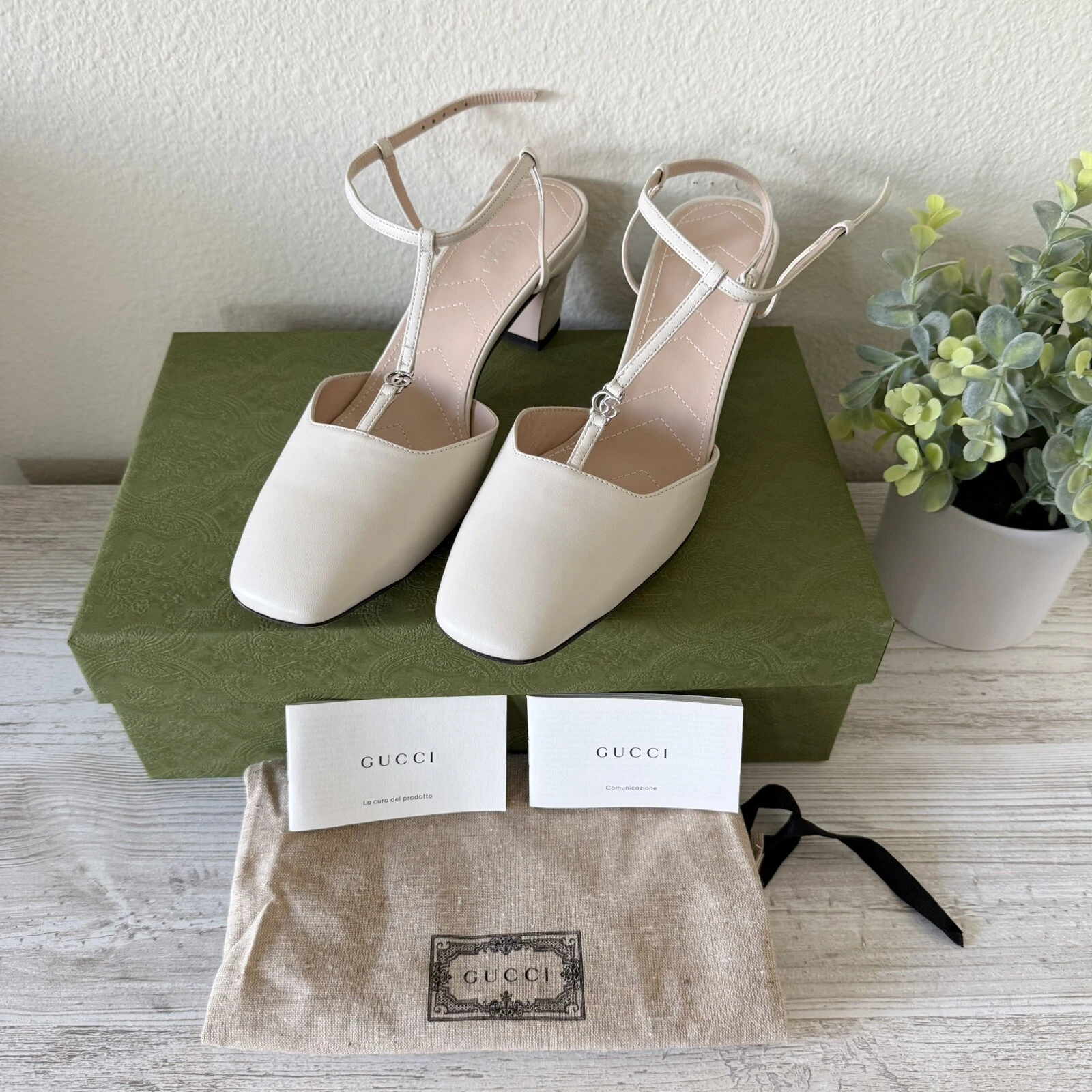 Gucci Nappa Charlotte talon écharpe double G taille 39, US 9 blanc neuf