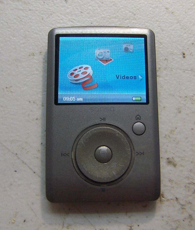 SanDisk Sansa Fuze (8GB) Digital Media MP3 Player Silver. Works great, Good cond - Image 2 of 3
