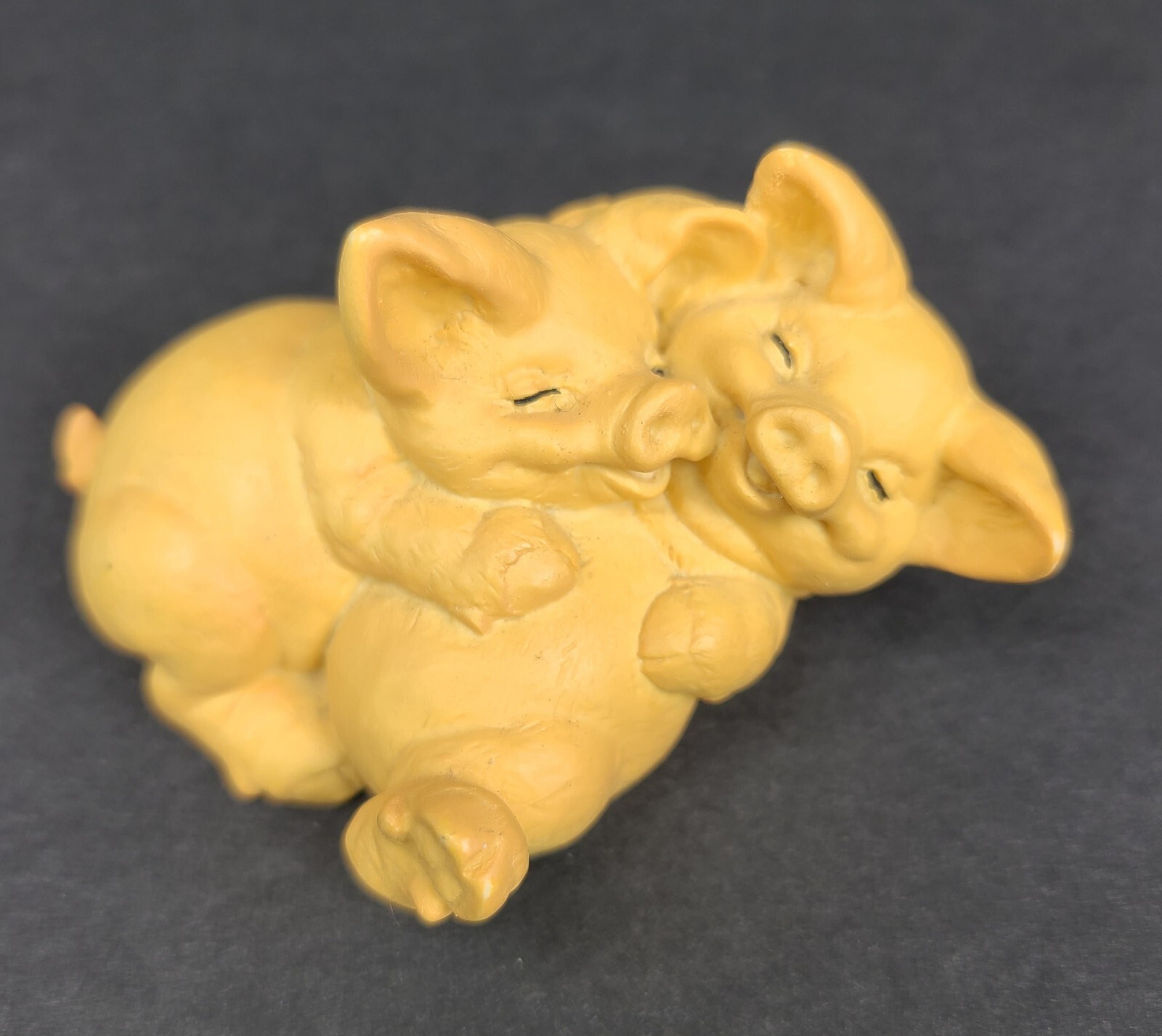 VTG - Russ Berrie Truffles The Pig - Snuggles Resin Figurine - Item# 14138