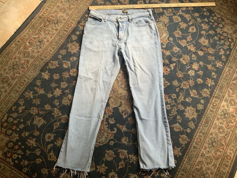 Vintage Mens Lee Jeans 34x30 (actual 34x29) Raw Hem