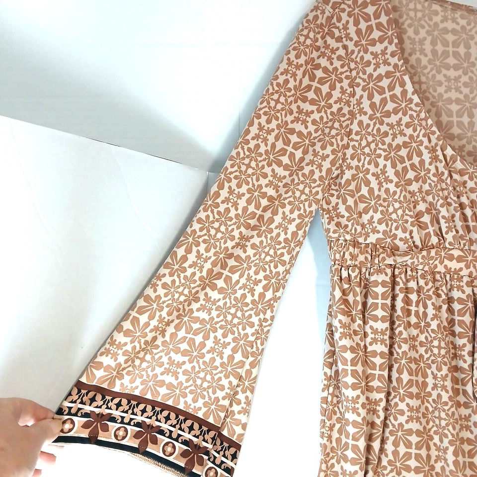 Maggy London Modest Vintage Brown Dress Size 8, Has Bow in Front Timeless Retro. - Image 3 of 4