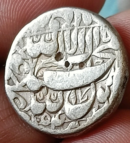 #K33# India Mughal-Empire-Beautiful grade SHAHZAHAN  silver rupee Lahore mint