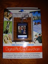 RARE Digital Decor Digital Picture Keychain - NIB - Stores Up To 50 Photos
