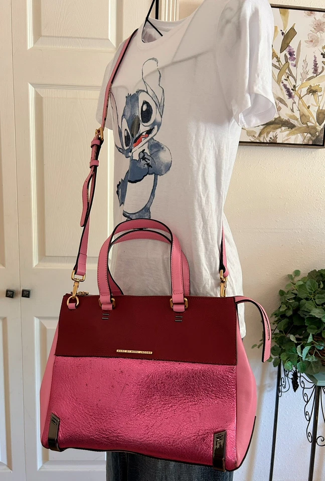 Bolso de Mano Marc By Marc Jacobs Isla Protegida Bloque de Color Rosa Metálico Foto 3 de 4