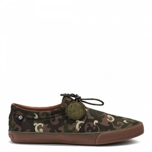 pretty green pumps