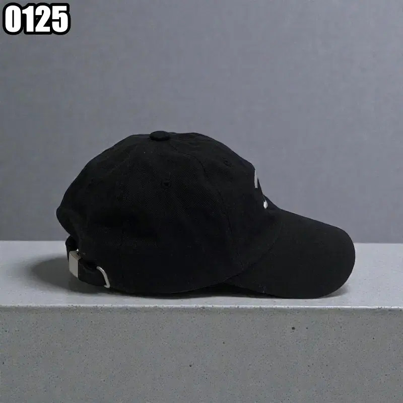 Givenchy Monogram Style Baseball Cap - image 6