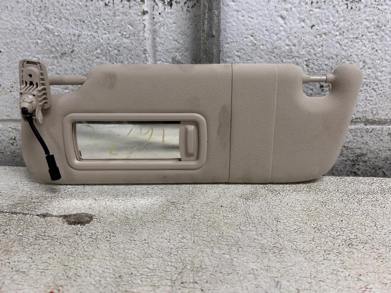 Maserati Levante 2022 Left Sun visor Tan