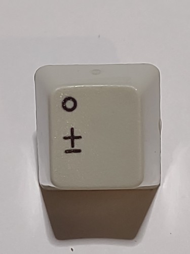 TECLADO IBM Wheelwriter 2 (+-) Llave de repuesto para máquina de escribir vintage - Imagen 1 de 2