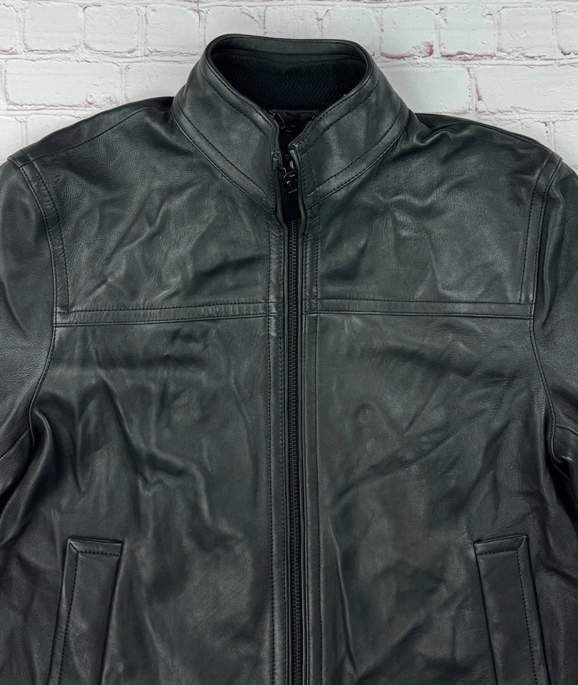 Robert Graham Black Leather Jacket With geometric pattern lining - Men’s Medium - Image 4 of 4