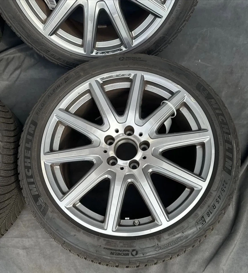 Original Mercedes AMG 18 Zoll für A- B- CLA- Klasse W177 C118 X118 A1774013900 - Bild 3 von 4