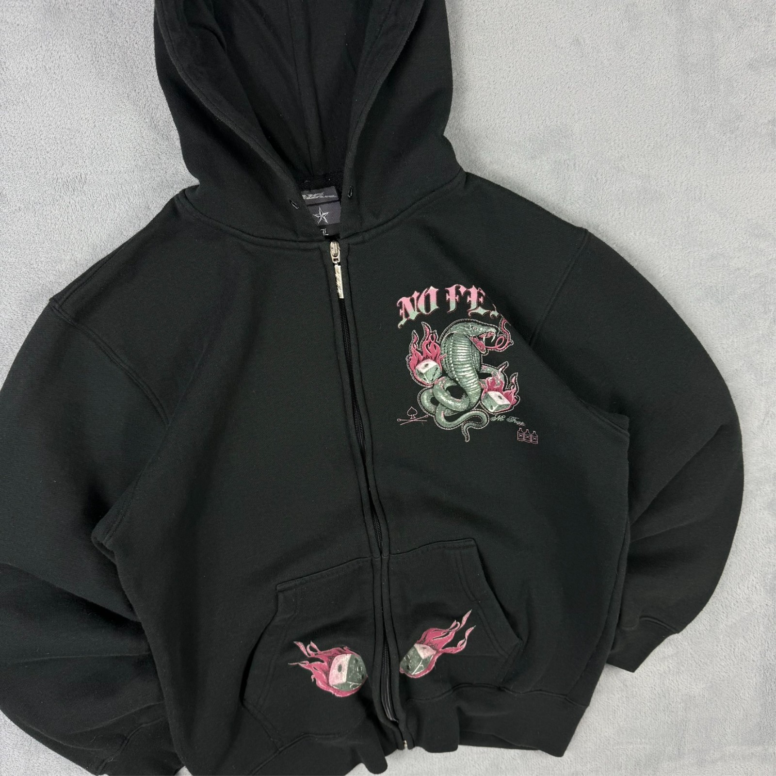 Vintage No Fear 2000s Y2K Alt Emo Black Snake Graphic Size Large Pullover Hoodie image 2