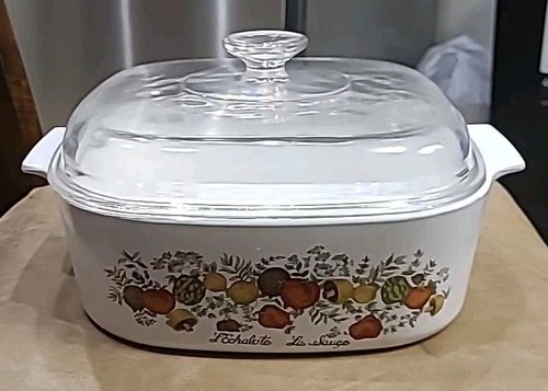 VINTAGE CORNING WARE 4 QT. SPICE OF LIFE DISH WITH PYREX LID A-84-B