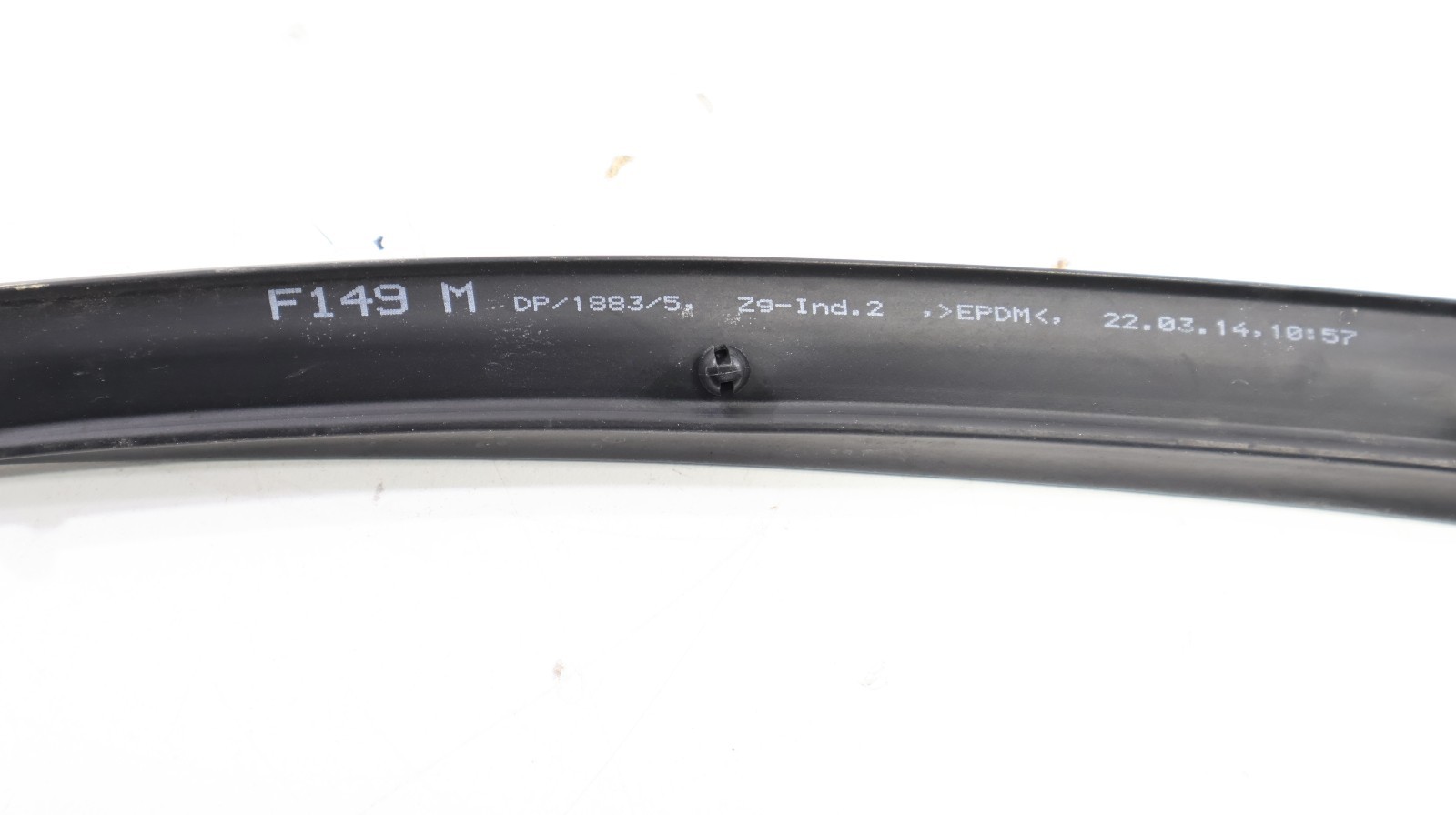 2015 - 2018 FERRARI CALIFORNIA T LEFT DRIVER SIDE DOOR WEATHERSTRIP SEAL OEM