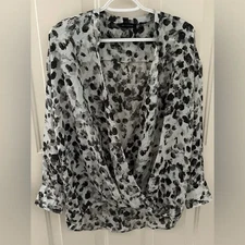 Halston Plus size 2 equivalent 2X, semi-sheer gray print blouse long sleeve