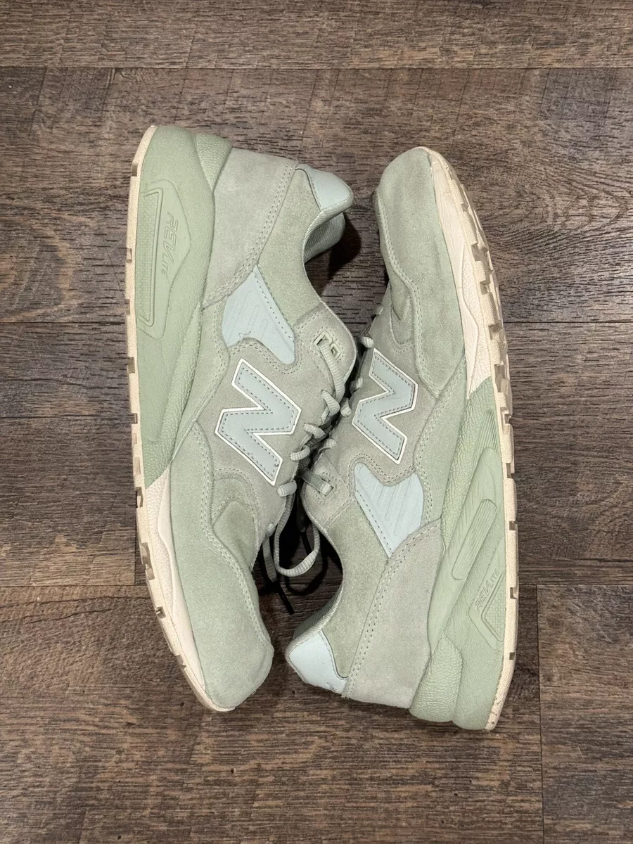 New Balance 580 Mint White Suede MRT580MC Mens US 11.5 Used